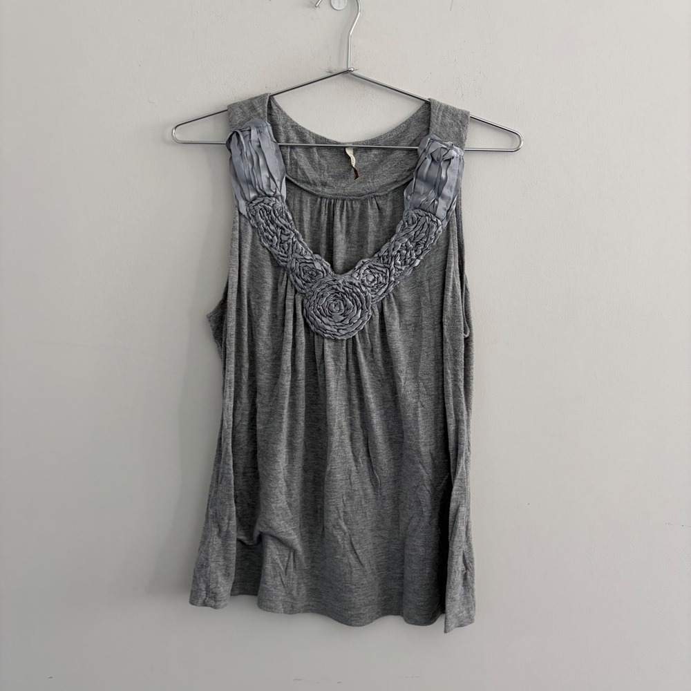 Olivia Moon Womens Gray Embellished Rosette Sleeveless Knit Tank Top